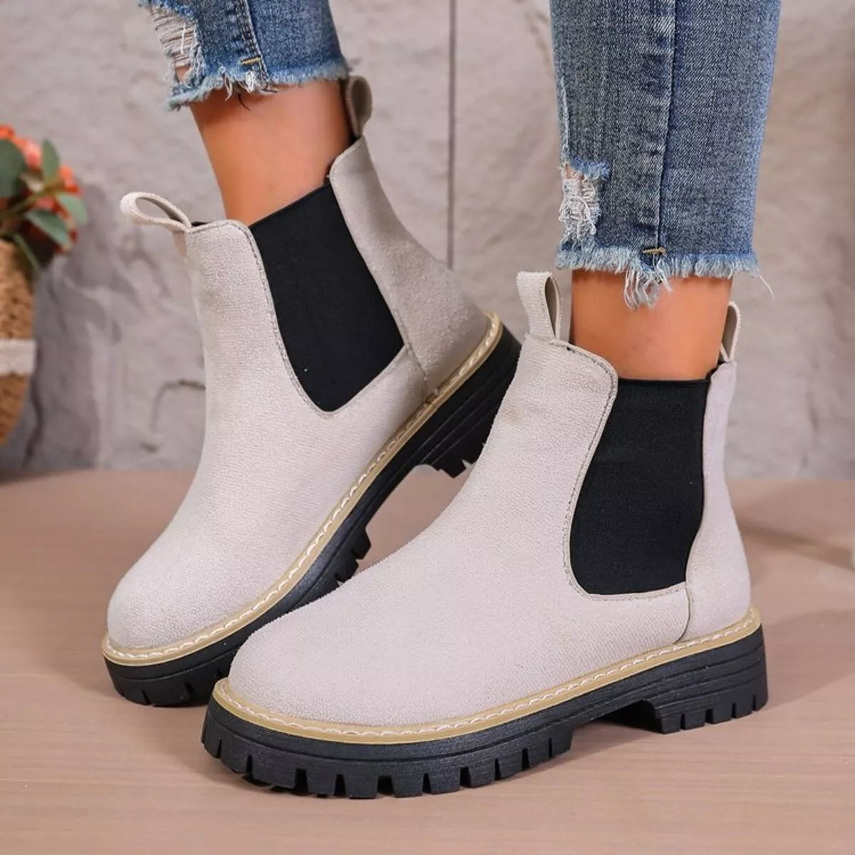 Round Toe Platform Boots