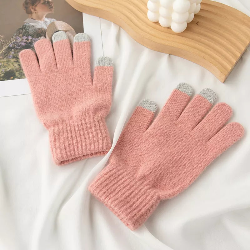 Touchscreen Knit Gloves