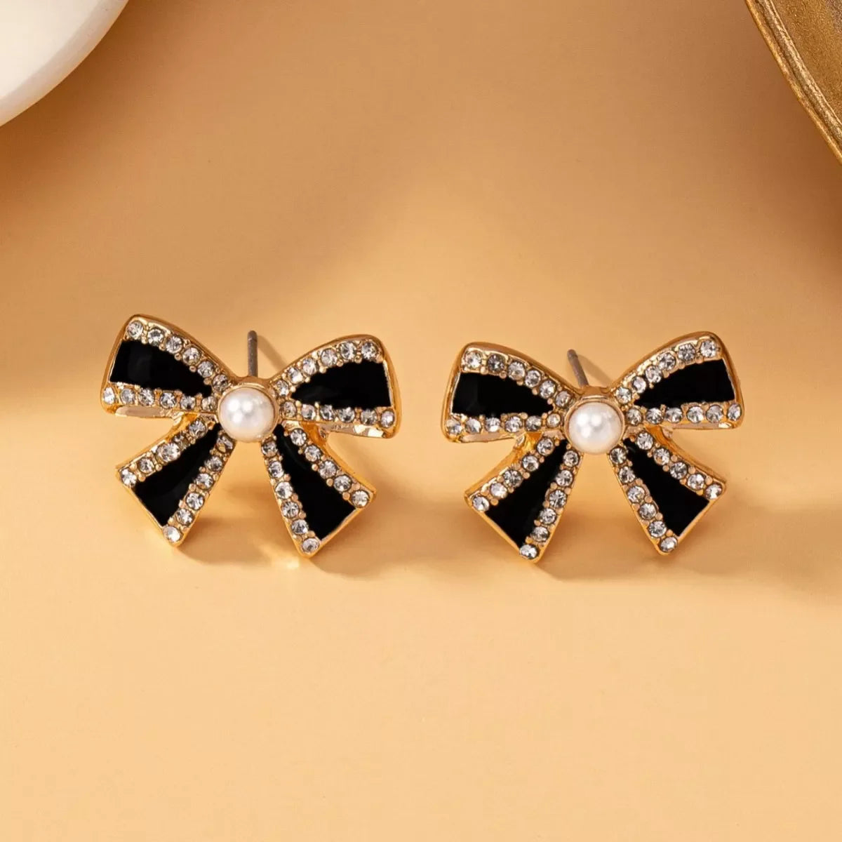 Bowknot Pearl Stud Earrings
