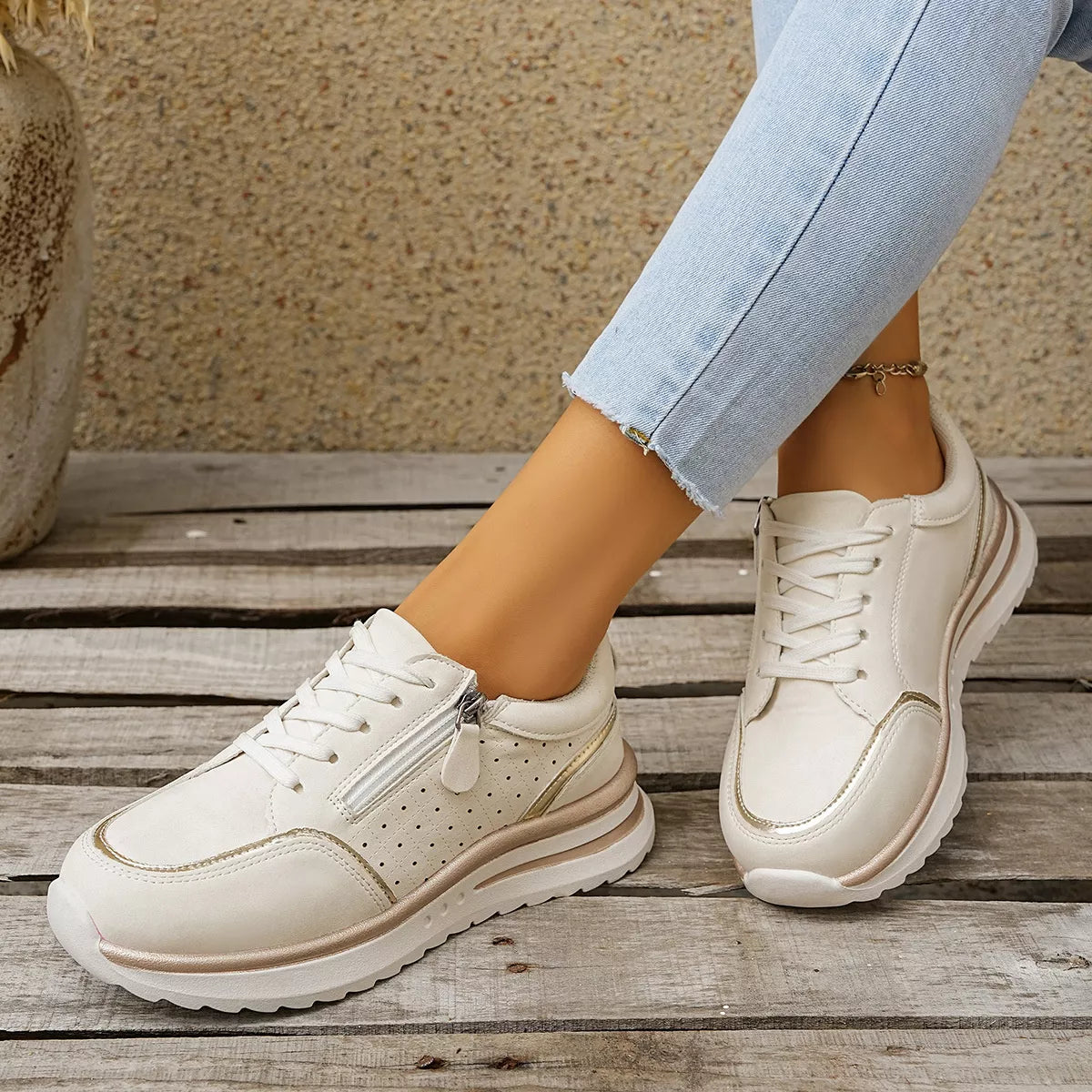 Round Toe Lace Up Sneakers