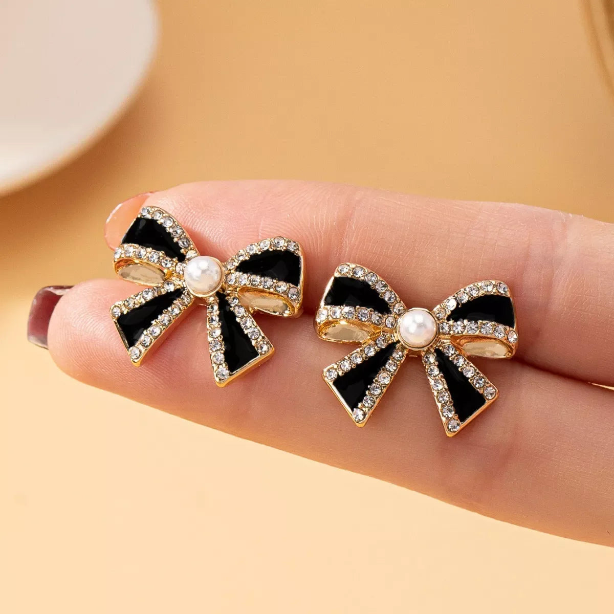 Bowknot Pearl Stud Earrings