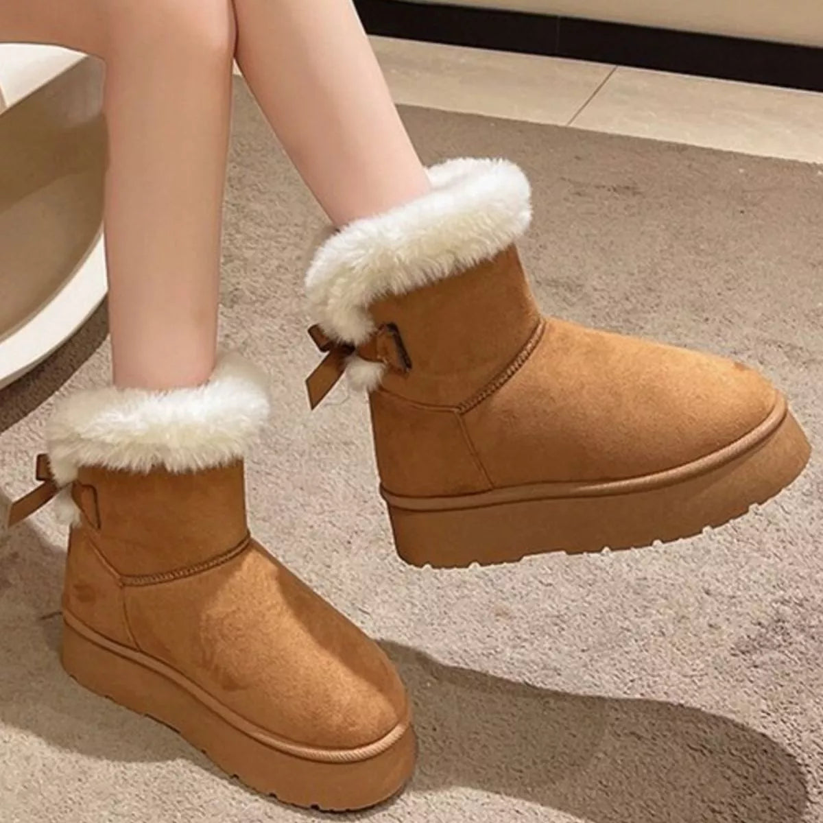 Round Toe Fuzzy Boots