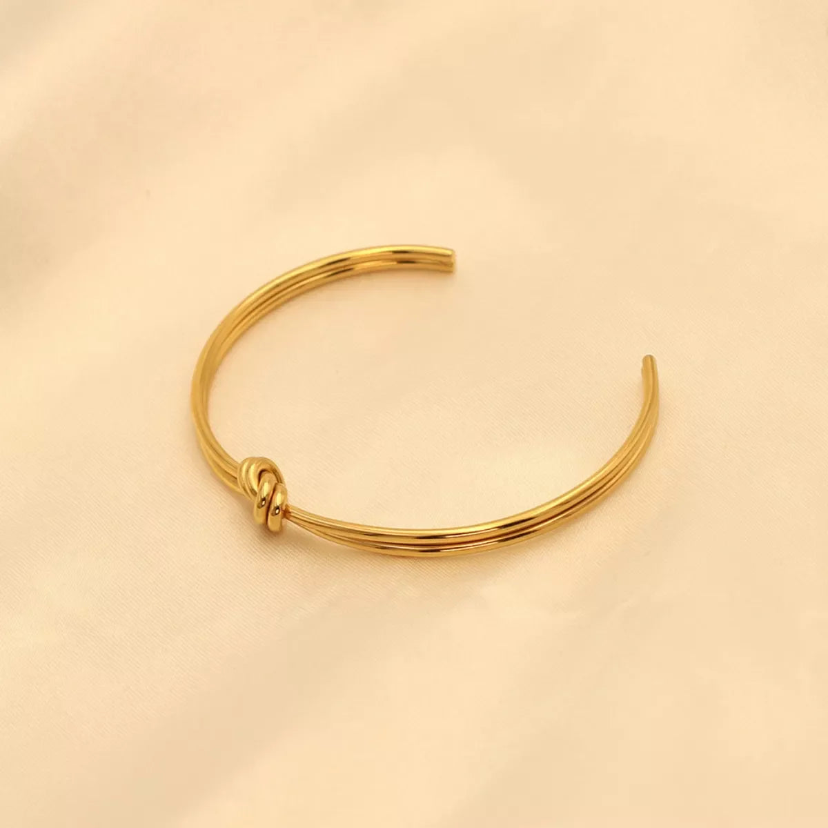 18K Gold-Plated Knot Open Bracelet