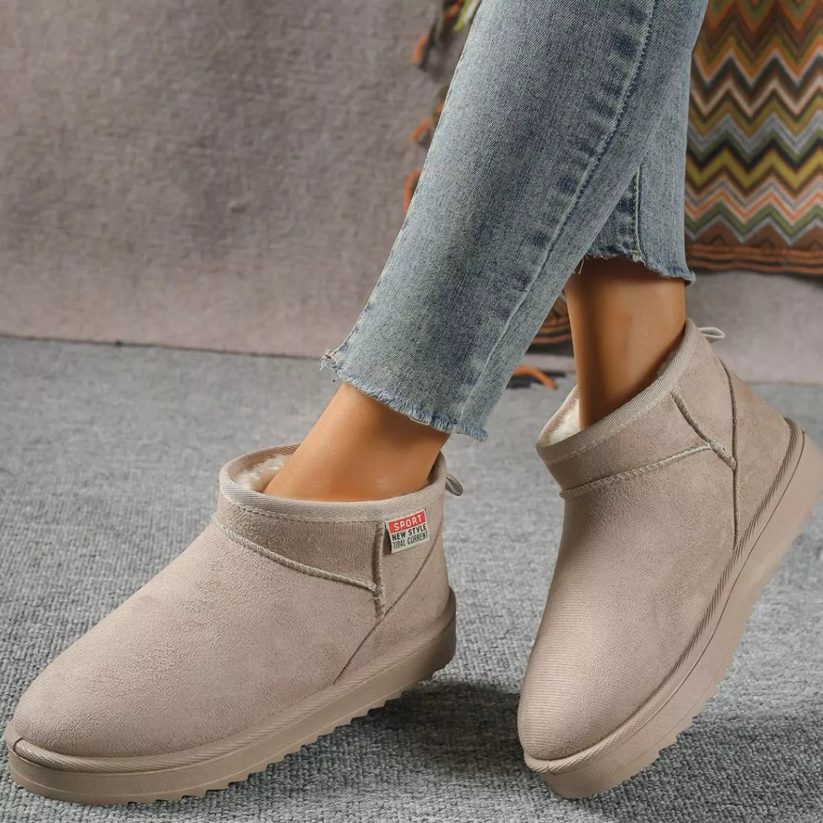 Round Toe Platform Boots