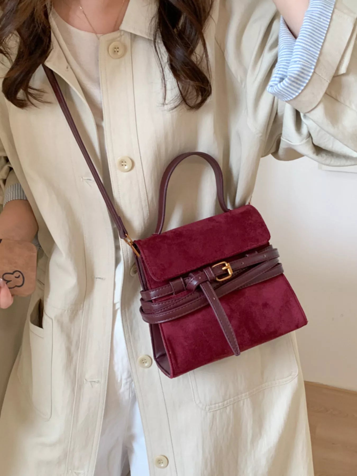 Suede Buckle Decor Crossbody Bag
