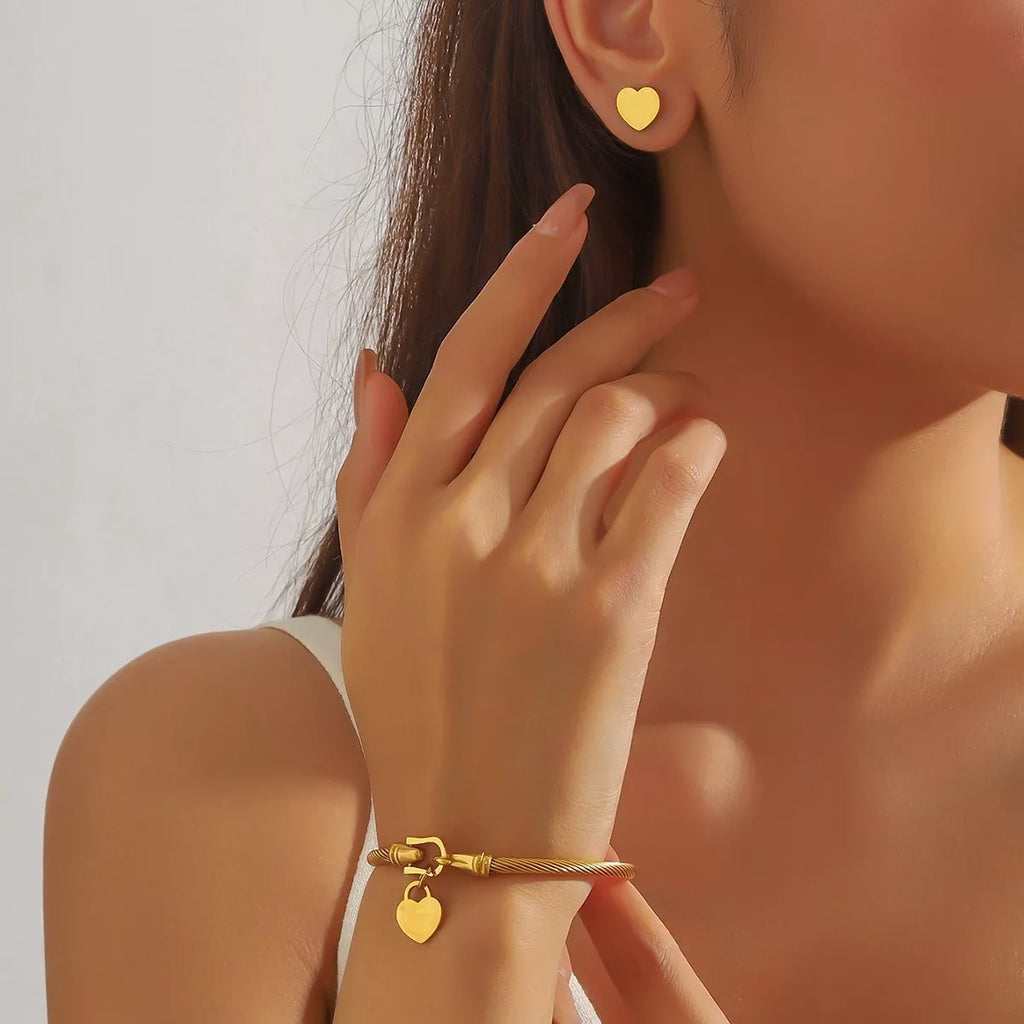 18K Gold-Plated Heart Earrings and Bracelet Jewelry Set