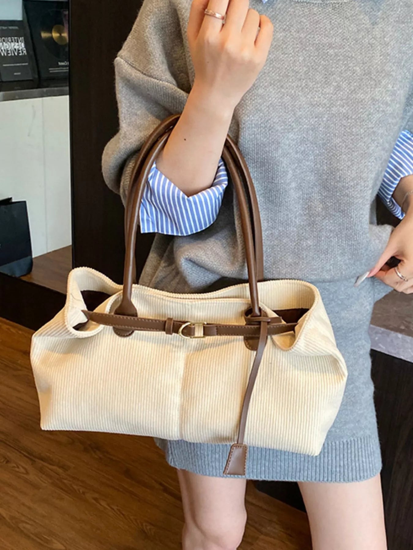 Buckle Decor Shoulder Bag
