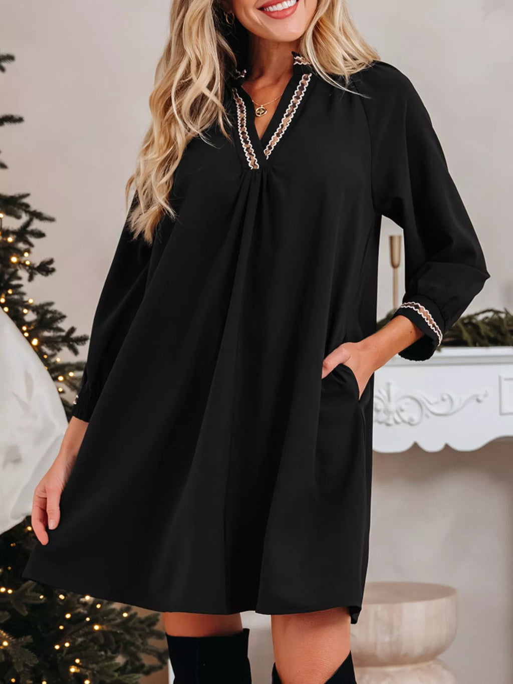 Contrast Trim Bracelet Sleeve Shift Mini Dress