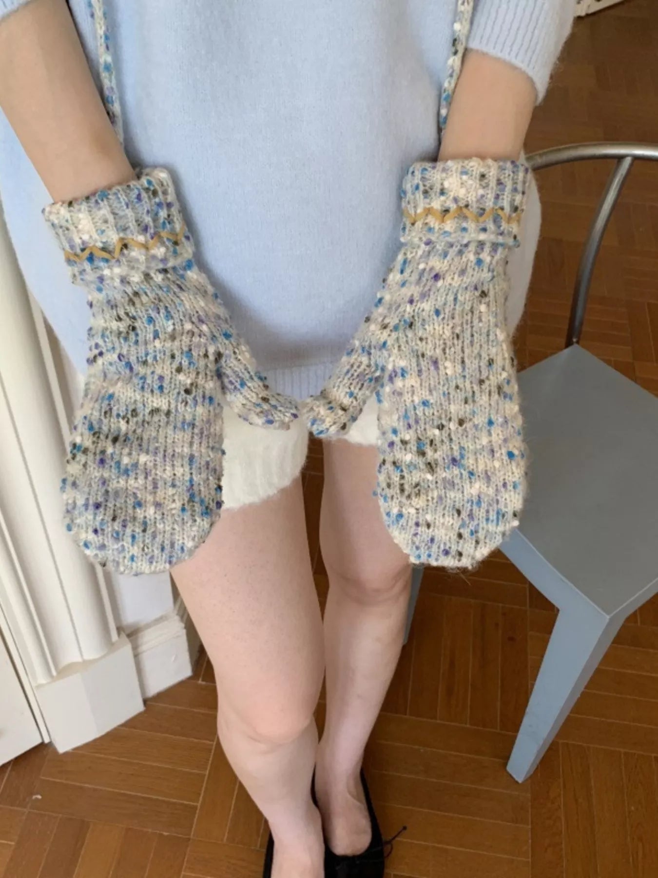 Textured Warm Mittens