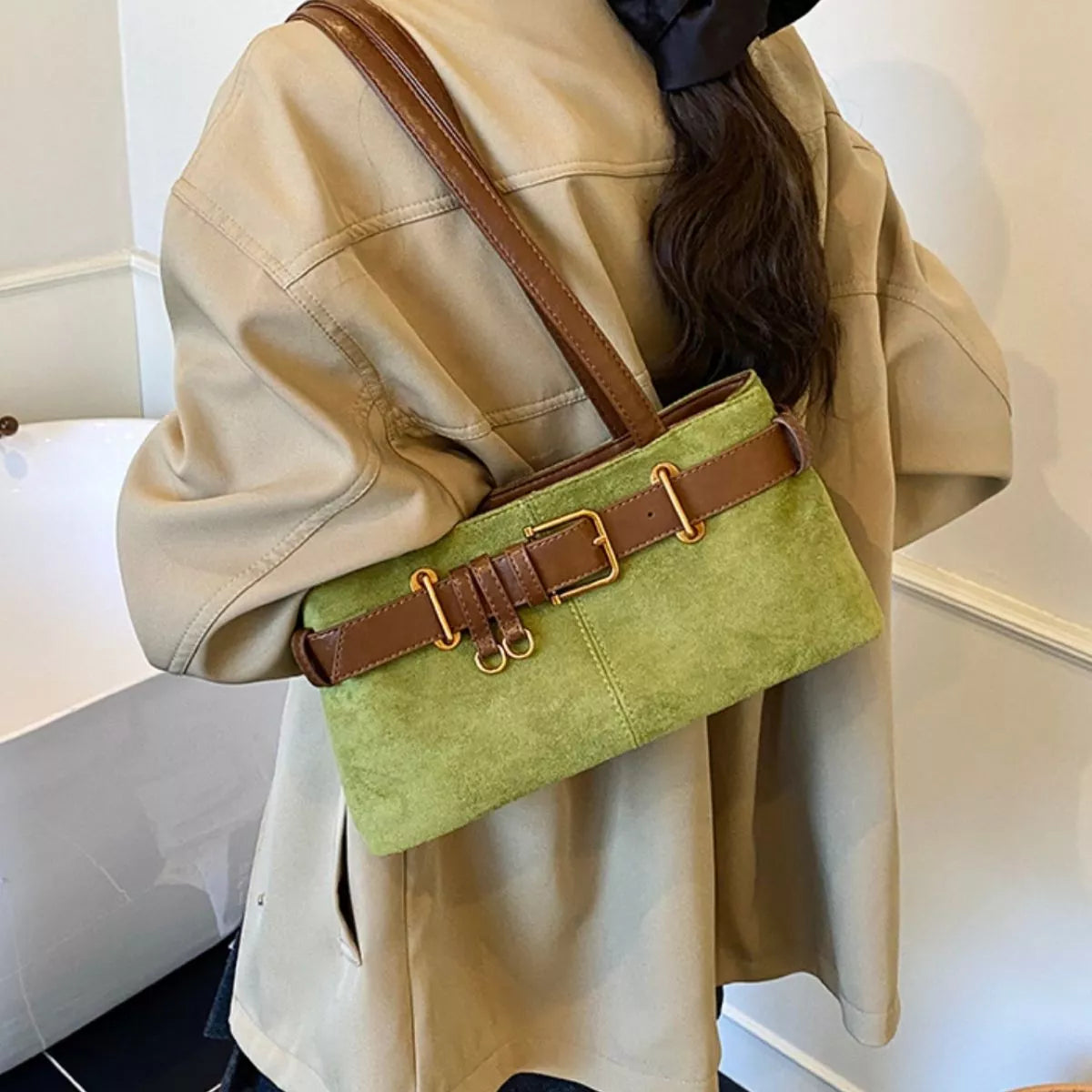 Vintage Buckle Decor Shoulder Bag