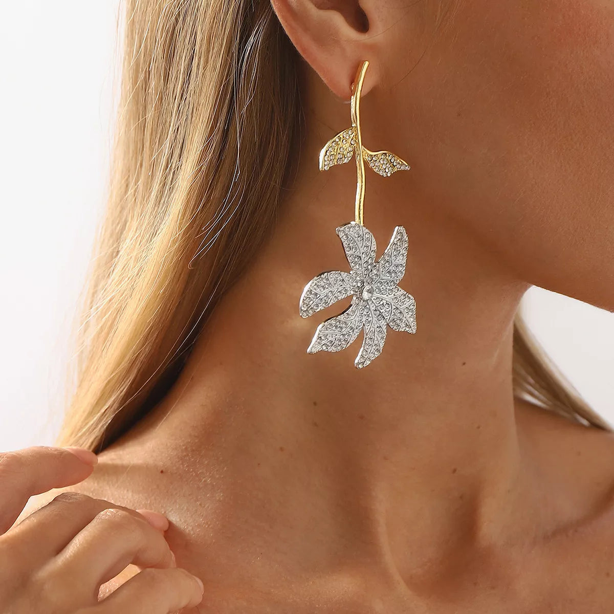 Rhinestone Flower Dangle Earrings