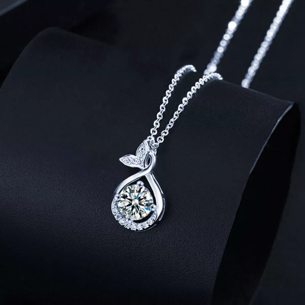 1 Carat Moissanite Pendant Necklace